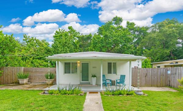 Kingsway, 3850 Charles Ter, Coconut Grove, Florida 33133, image 1