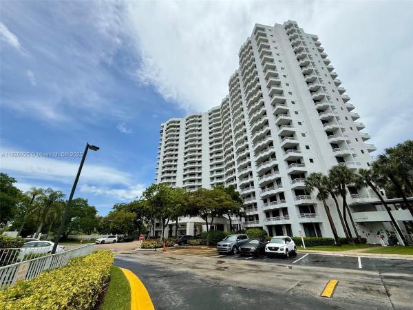 Parc Central Aventura East, 3300 NE 192nd St #512, Aventura, Florida 33180, image 1