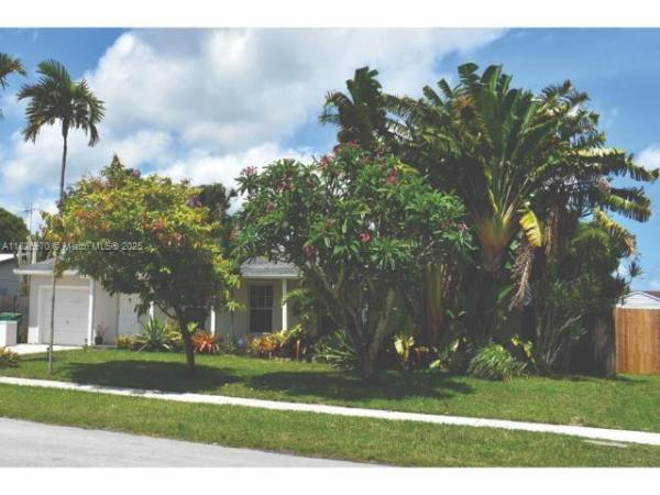 Devon Aire Estates, 10463 SW 124th Pl, The Crossings, Florida 33186, image 2