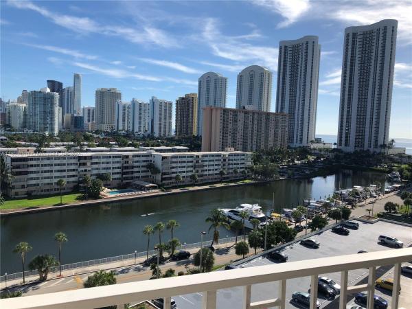 Arlen House Central, 300 Bayview Dr #1009, Sunny Isles Beach, Florida 33160, image 1