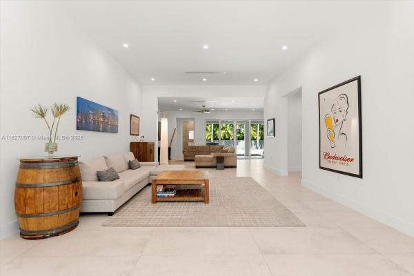 Victoria Place, 7931 SW 58th Ave, South Miami, Florida 33143, image 2