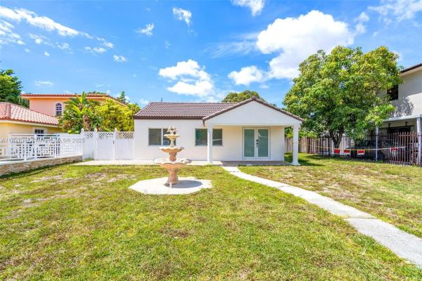 Essex Village, 770 SE 5th Pl, Hialeah, Florida 33010, image 1