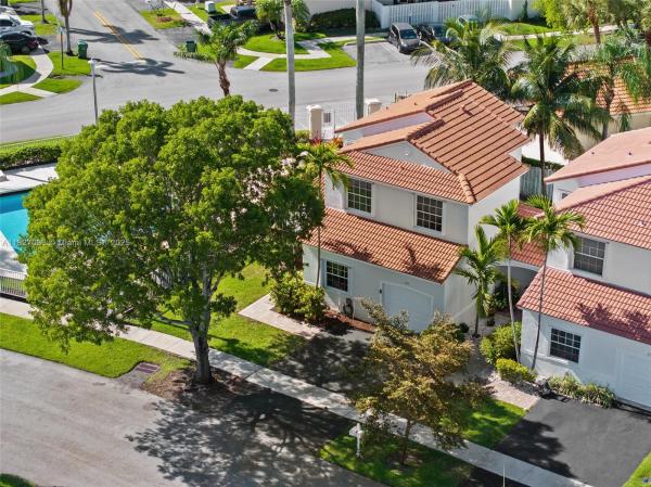 Misty Harbor At Silver Lakes, 1115 SW 180th Ter, Pembroke Pines, Florida 33029, image 2