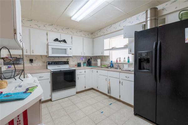 3126 Harbor Blvd #1A, Port Charlotte, Florida 33952, image 1