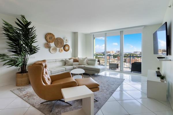 Yacht Club At Portofino, 90 Alton Rd #1005, Miami Beach, Florida 33139, image 1