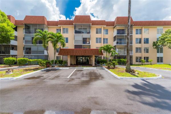 The Manors Of Inverrary, 4168 Inverrary Dr #402, Lauderhill, Florida 33319, image 1