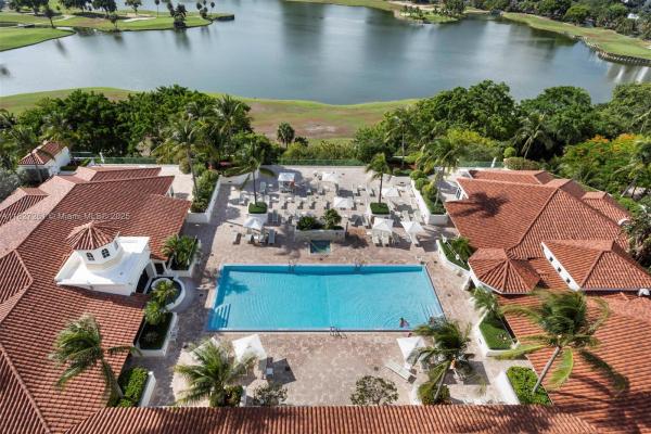Turnberry Village South Tower, 19900 E Country Club Dr #TS-10, Aventura, Florida 33180, image 2