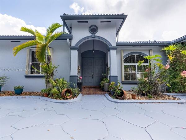 Primavera, 16523 NW 77th Path, Miami Lakes, Florida 33016, image 3