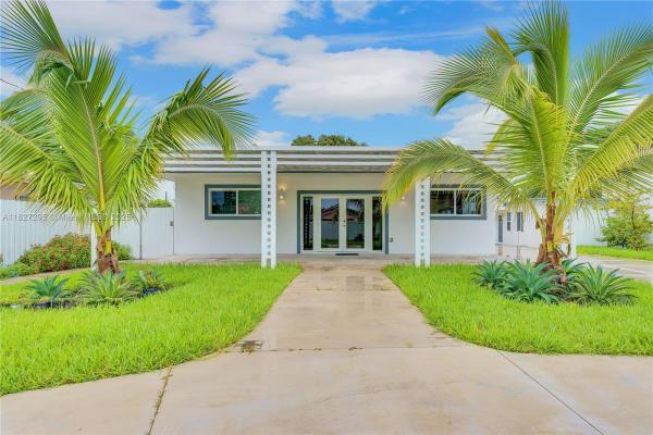 Glenroyal, 2247 NW 2nd St, Miami, Florida 33125, image 1