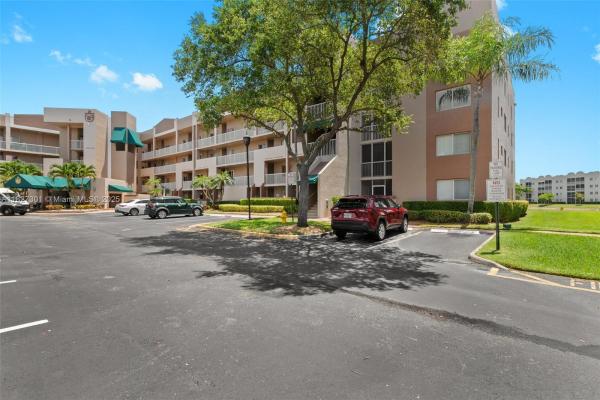 7592 Granville Dr #411, Tamarac, Florida 33321, image 1