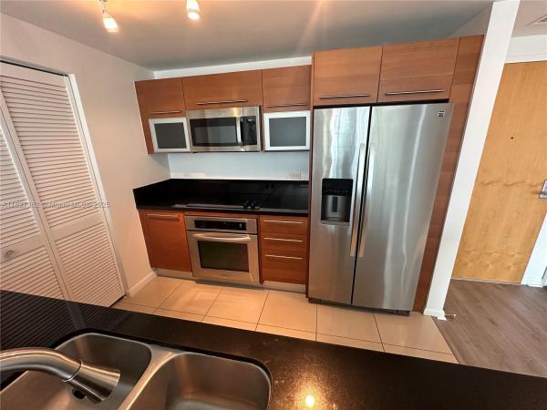 Vizcayne South, 253 NE 2nd St #2210, Miami, Florida 33132, image 1