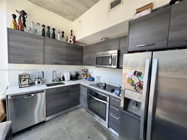 Centro, 151 SE 1st St #1210, Miami, Florida 33131, image 1