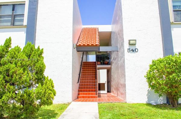 540 W Park Dr #201, Miami, Florida 33172, image 1
