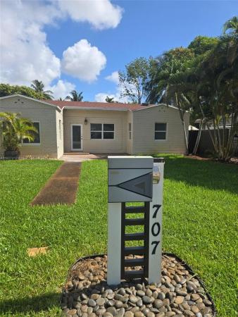 Norfolk Gardens, 707 NE 15th St #1, Fort Lauderdale, Florida 33304, image 1