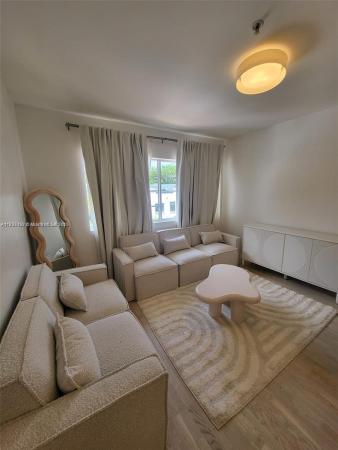 Deco, 810 7th St #206, Miami Beach, Florida 33139, image 1