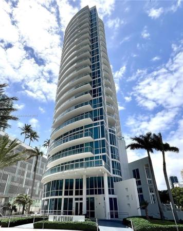 Platinum, 480 NE 30th St #1403, Miami, Florida 33137, image 1