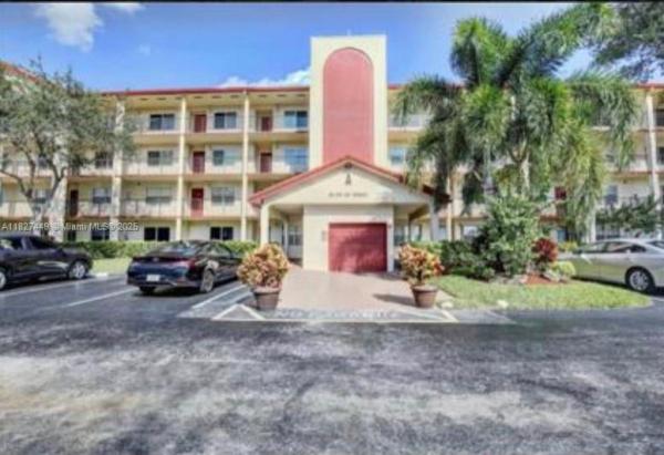 Cambridge At Century Village, 901 SW 128th Ter #205A, Pembroke Pines, Florida 33027, image 1