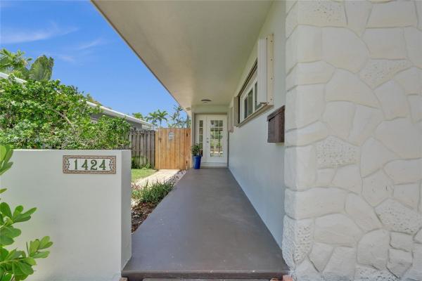 Hollywood Lakes, 1424 Adams St, Hollywood, Florida 33020, image 1