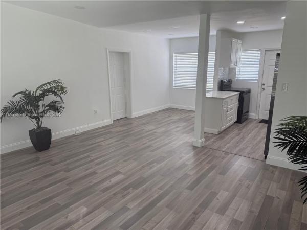 North Shore Heights, 825 NW 127th St, North Miami, Florida 33168, image 2
