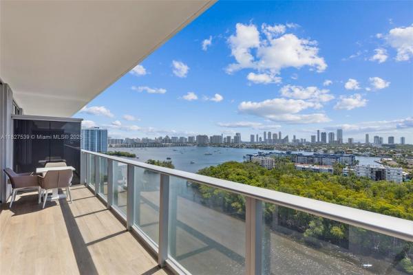 16385 Biscayne Blvd 1618, North Miami Beach, Florida 33160, image 1
