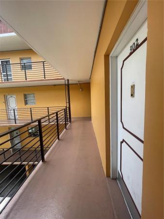 Malky, 365 NE 125th St #302, North Miami, Florida 33161, image 3