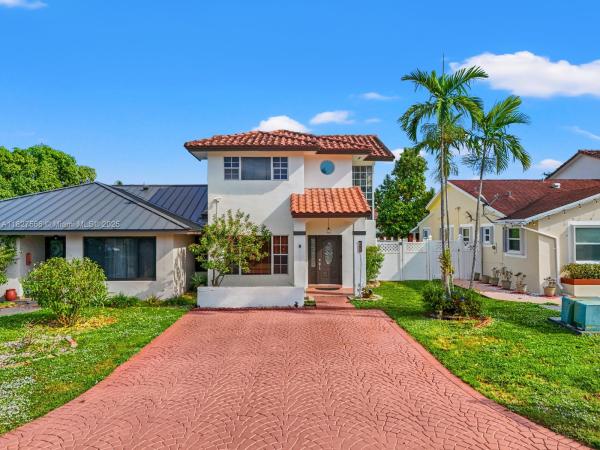 20155 E Oakmont Cir, Hialeah, Florida 33015, image 1