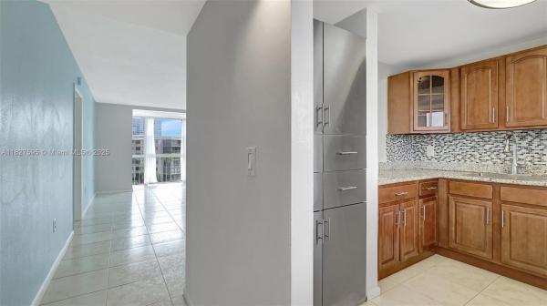 Point East, 2905 Point East Dr #L514, Aventura, Florida 33160, image 3