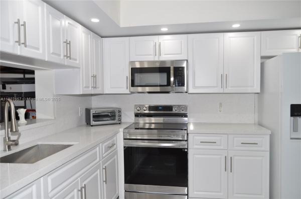 Buckingham At Century Village, 700 SW 128 #106C, Pembroke Pines, Florida 33027, image 1