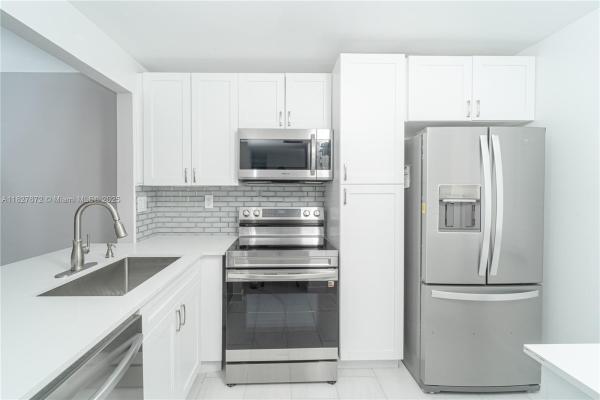 Sunrise Lakes 4, 10434 Sunrise Lakes Blvd #101, Sunrise, Florida 33322, image 1