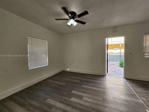 Thomas Grove, 3615 Thomas Ave #1, Miami, Florida 33133, image 3