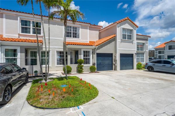 Lakeview Townhomes, 2260 SW 84th Way, Miramar, Florida 33025, image 2
