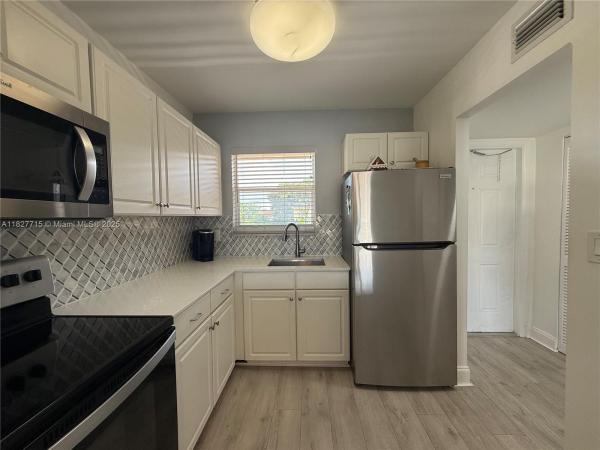 Sunrise Lakes 3, 8880 Sunrise Lakes Blvd #307, Sunrise, Florida 33322, image 2