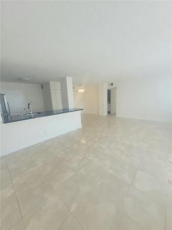Crestview Towers, 2025 NE 164th St #617, North Miami Beach, Florida 33162, image 1