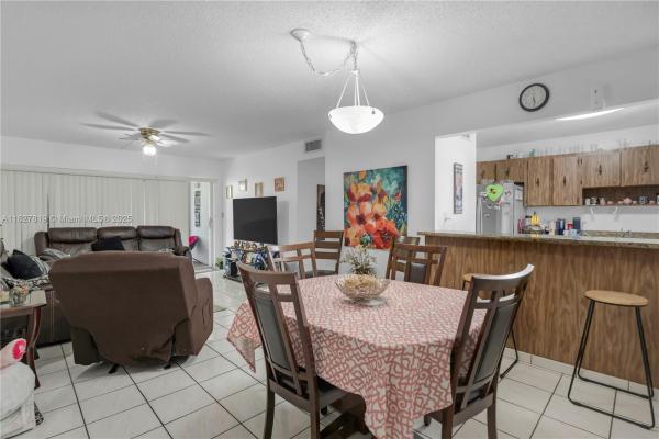 Parkview, 9280 Fontainebleau Blvd #206, Fountainebleau, Florida 33172, image 2