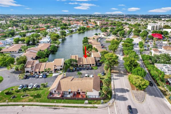 Lake Village At International Lake Townhouses, 12213 SW 24th Ter #19, Tamiami, Florida 33175, image 3