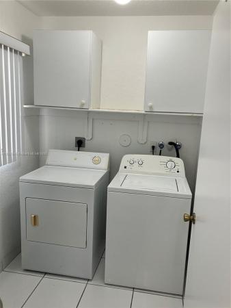 Hialeah Heights, 2758 NW 57th St, Brownsville, Florida 33142, image 3