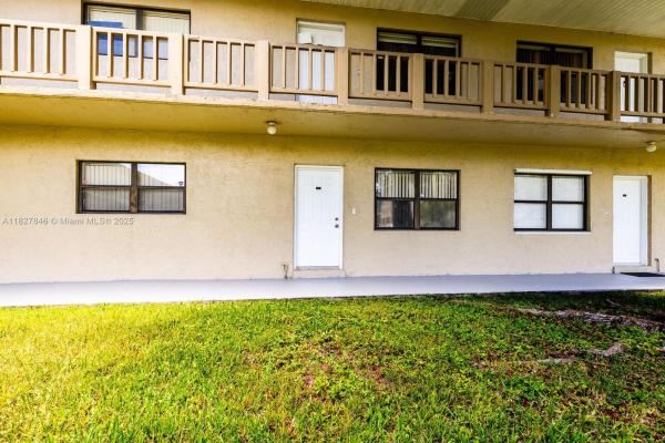 Cutler Creek Village, 10370 SW 220 St #113, Cutler Bay, Florida 33190, image 1