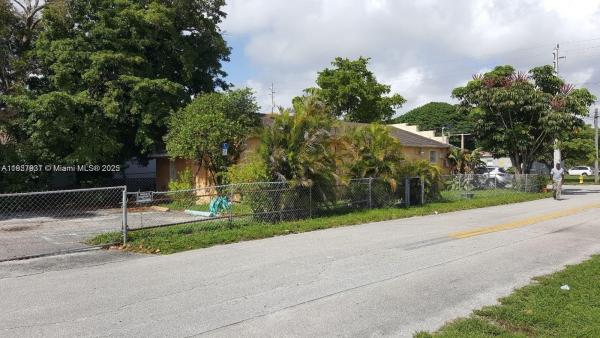 Hallandale Beach No HOA, 520 NW 2nd Ave, Hallandale Beach, Florida 33009, image 1