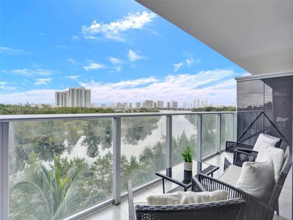 The Harbour North Tower, 16385 Biscayne Blvd #403, North Miami Beach, Florida 33160, image 1