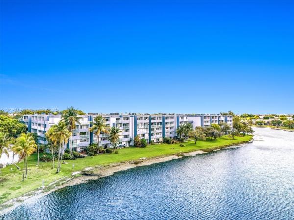 9357 Fontainebleau Blvd D203, Miami, Florida 33172, image 1