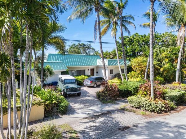 Biscayne Point, 1375 N Biscayne Point Rd, Miami Beach, Florida 33141, image 2