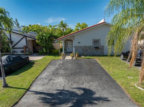 1115 NE 1st Ct #A, Hallandale Beach, Florida 33009, image 1