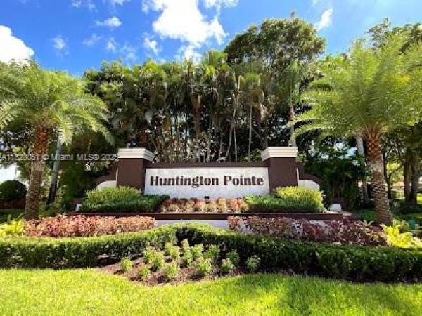 Huntington Pointe, 6080 Huntwick Ter #305, Delray Beach, Florida 33484, image 1