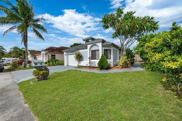 Hunter Run, 620 Laurel Way, North Lauderdale, Florida 33068, image 1