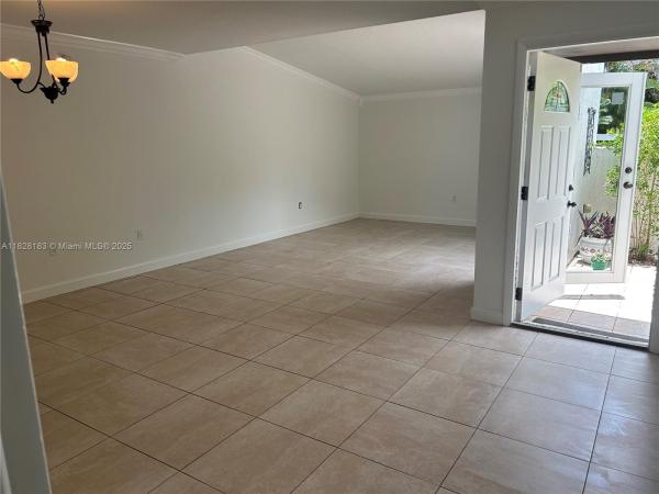 Snapper Creek Townhouses, 11245 SW 65th St, Kendall, Florida 33173, image 2
