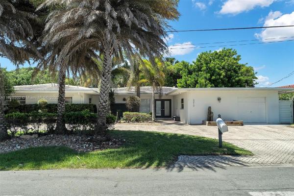 Hillsboro Shores, 3210 Dover Rd, Pompano Beach, Florida 33062, image 1