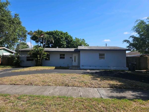 Kelsey City, 811 Evergreen Dr, Lake Park, Florida 33403, image 1