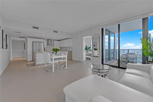 Canvas, 1600 NE 1st Ave #2916, Miami, Florida 33132, image 1