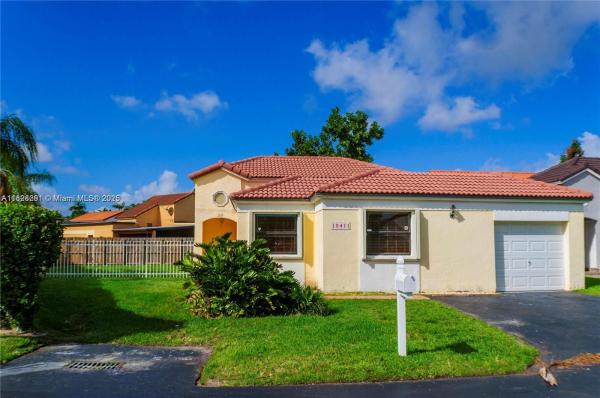 Pueblo Del Sol, 10411 SW 68th St, Sunset, Florida 33173, image 3
