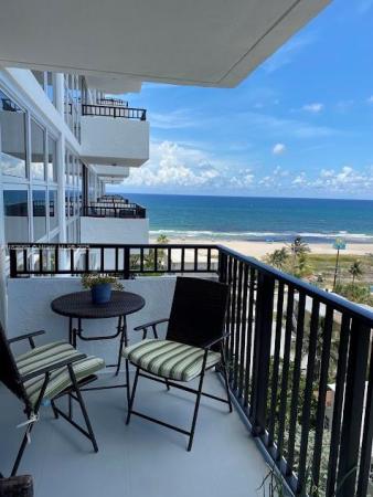 Silver Thatch Atlantic Plaza, 525 N Ocean Blvd #1017, Pompano Beach, Florida 33062, image 1